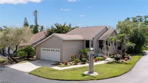 6661 Rolland Ct, Fort Myers, FL 33908