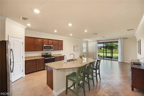 1641 Marton Ct, Naples, FL 34113