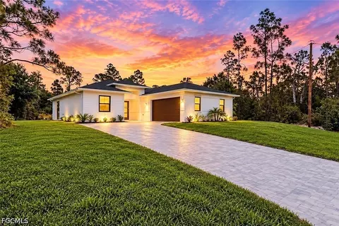 719 Almelia St E, Lehigh Acres, FL 33974