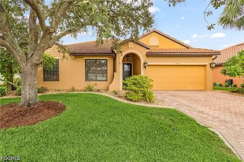 12424 Country Day Cir, Fort Myers, FL 33913