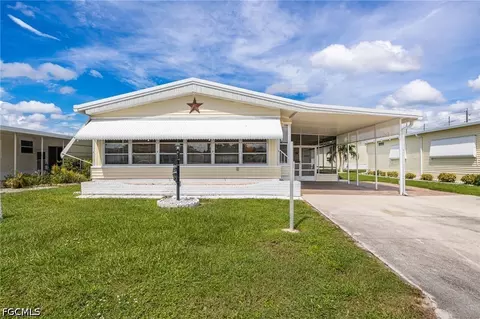 11931 Yellowstone Dr, Bonita Springs, FL 34135