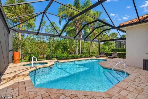 9060 Shadow Glen Way, Fort Myers, FL 33913
