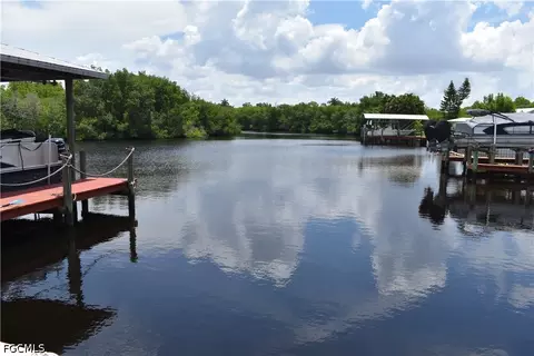 1304 Thompson St, North Fort Myers, FL 33903