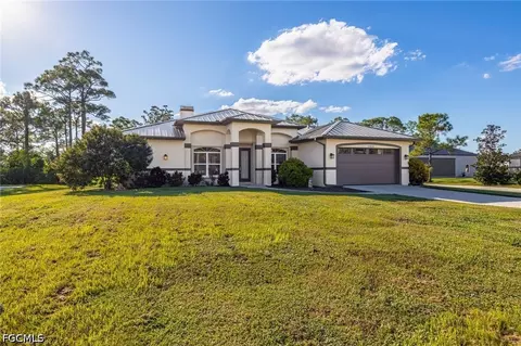 18839 Baseleg Ave, North Fort Myers, FL 33917