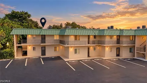 6725 Winkler Rd #206C, Fort Myers, FL 33919