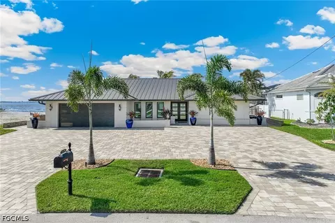 2286 SE 28th St, Cape Coral, FL 33904
