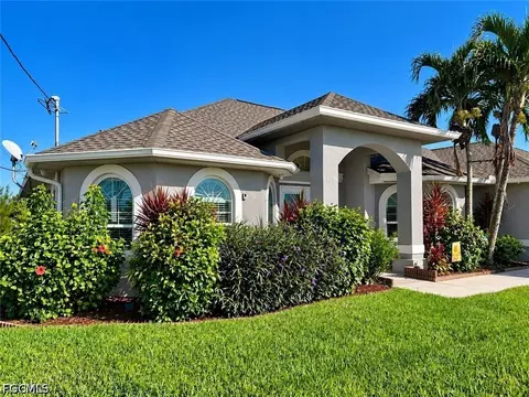 1707 NE 1st Ave, Cape Coral, FL 33909