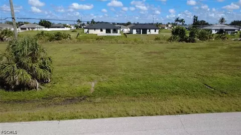 2237 NW 6th St, Cape Coral, FL 33993