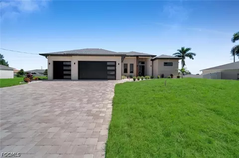 1029 NW 24th Pl, Cape Coral, FL 33993