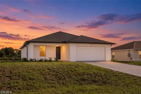 1119 Harvest Ave, Lehigh Acres, FL 33974