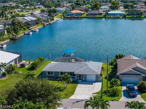 15 SE 10th Ave, Cape Coral, FL 33990