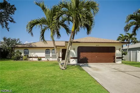 1813 NE 2nd Ter, Cape Coral, FL 33909