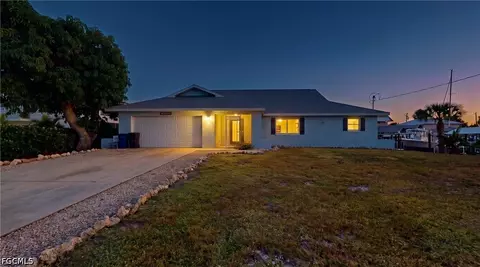 16005 Buccaneer St, Bokeelia, FL 33922