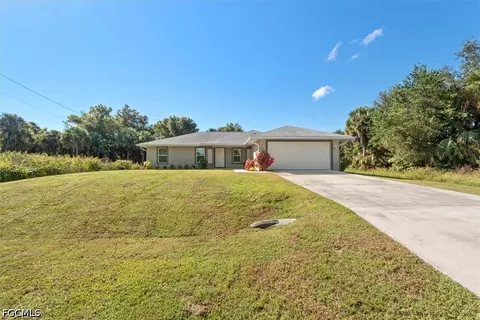 3709 Tracy St, Fort Myers, FL 33905