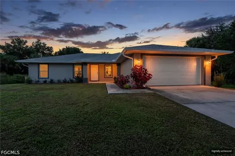 3709 Tracy St, Fort Myers, FL 33905