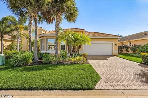 11221 Sparkleberry Dr, Fort Myers, FL 33913
