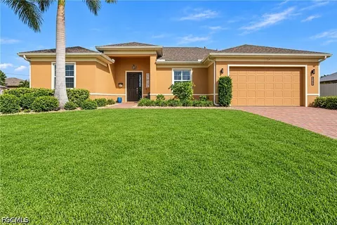 3707 SW 13th Ave, Cape Coral, FL 33914