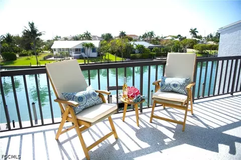 1250 Tennisplace Ct #B32, Sanibel, FL 33957