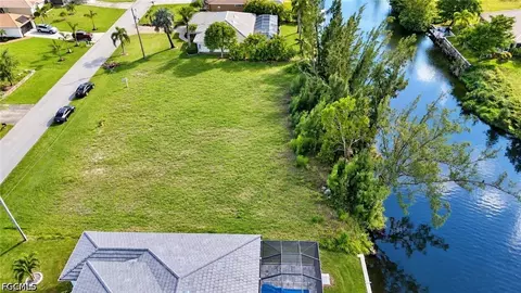 3748 SW 11th Pl, Cape Coral, FL 33914