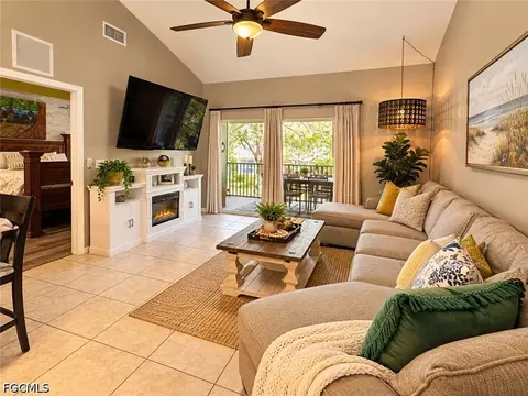 1064 Winding Pines Cir N #203, Cape Coral, FL 33909