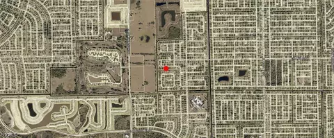 612 Chattman St E, Lehigh Acres, FL 33974 photo 2