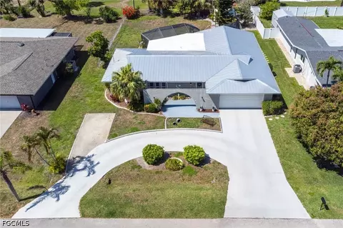 4212 SE 1st Ct, Cape Coral, FL 33904