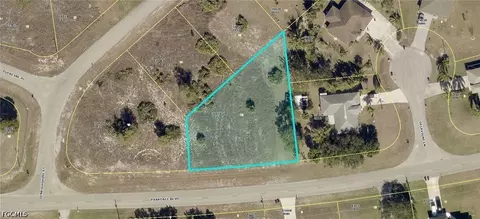 519 Parkdale Blvd, Lehigh Acres, FL 33974