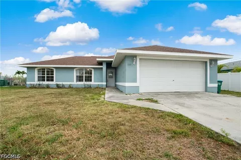 1020 SE 26th Ter, Cape Coral, FL 33904