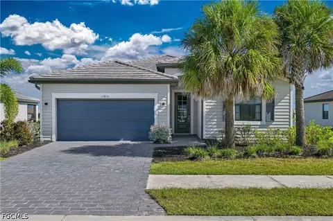 13846 Pine Lodge Ln, Fort Myers, FL 33913