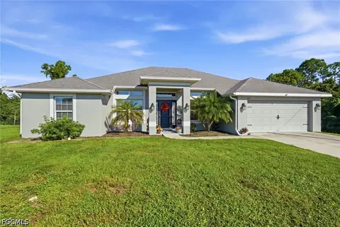 4025 NE 10th Pl, Cape Coral, FL 33909