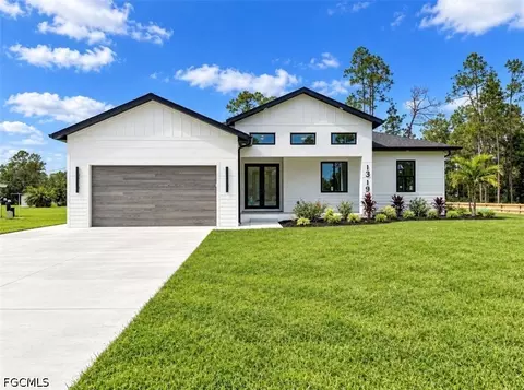 1319 Cleveland Ave, Lehigh Acres, FL 33972
