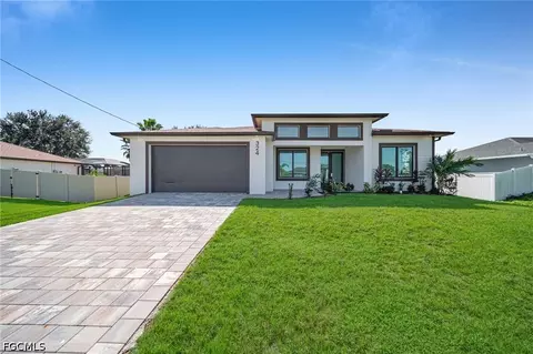 324 NE 15th St, Cape Coral, FL 33909
