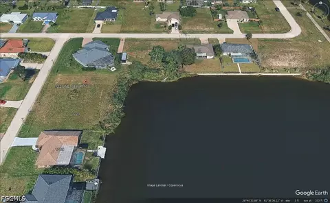 1227 NE 14th Pl, Cape Coral, FL 33909