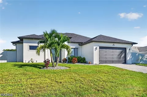 1005 NE 9th Ter, Cape Coral, FL 33909