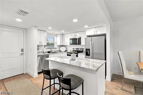 16881 Davis Rd #813, Fort Myers, FL 33908