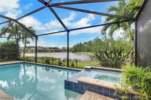 9517 River Otter Dr, Fort Myers, FL 33912