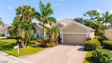 9274 Palm Island Cir, North Fort Myers, FL 33903