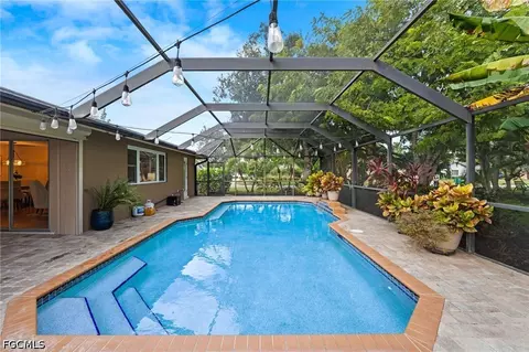 1335 Currier Cir, Fort Myers, FL 33919