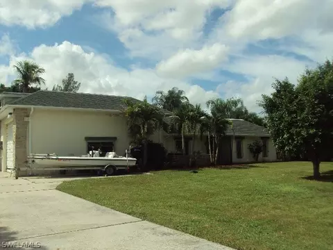 20500 Pine Tree Ln, Estero, FL 33928 photo 2