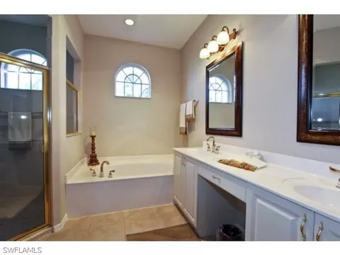 11442 Stratham Loop, Estero, FL 33928 photo 9
