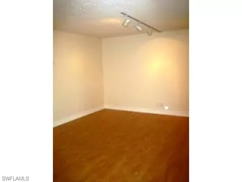 975 9th Ave S #4, Naples, FL 34102 photo 4