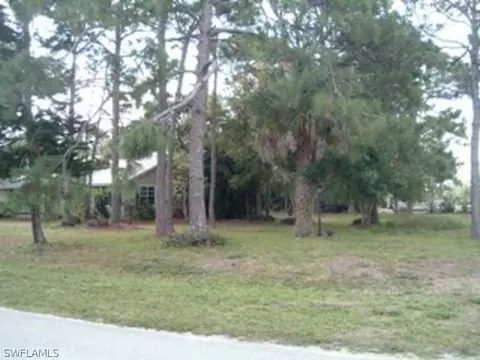 20587 Charing Cross Cir, Estero, FL 33928 photo 2