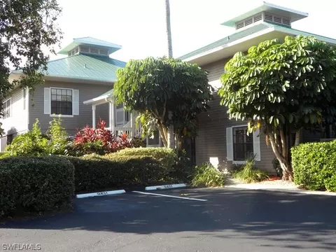 Undisclosed, Naples, FL 34102 photo 2