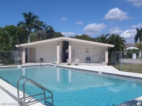 5352 Treetops Dr, Naples, FL 34113 photo 10