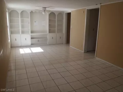 5352 Treetops Dr, Naples, FL 34113 photo 3