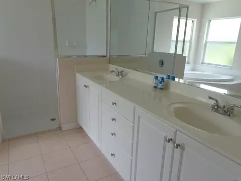 11584 Aron Ct, Estero, FL 33928 photo 7