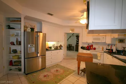 453 Seagull Ave, Naples, FL 34108 photo 5