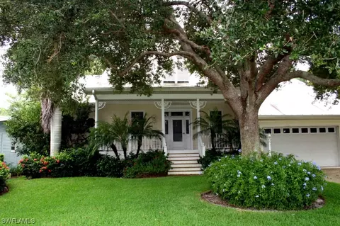 453 Seagull Ave, Naples, FL 34108 photo 1