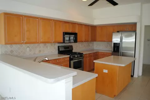 11414 Stratham Loop, Estero, FL 33928 photo 9