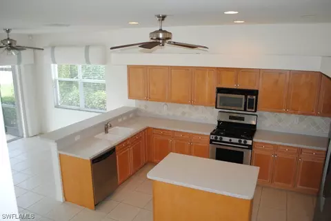 11414 Stratham Loop, Estero, FL 33928 photo 10